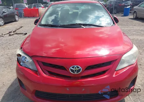 2013 Toyota Corolla Le z USA, uszkodzony, nr VIN 5YFBU4EE4DP111753